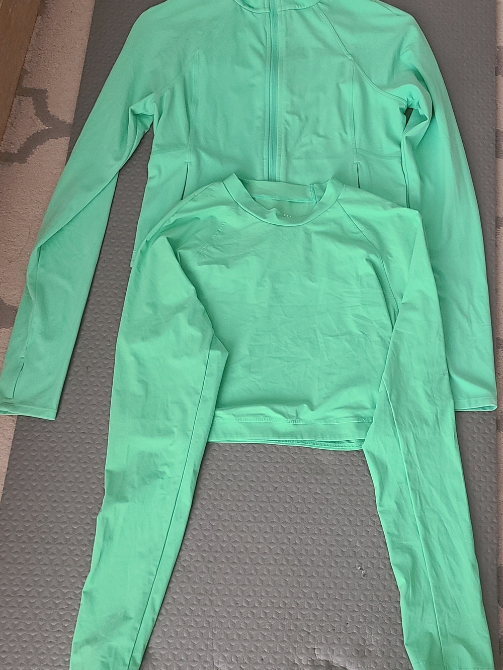 Athleta Seafoam Green Long Sleeve Active Shirt